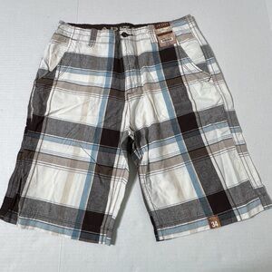 NEW Arizona Jean Company Men’s Black Blue And Tan Plaid Flat front Shorts 34W